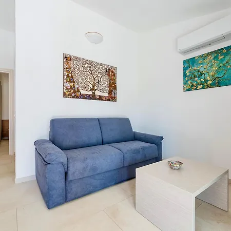 Villa With Private Pool In Just Few Minutes From La Cinta - San Teodoro (Sardinia)