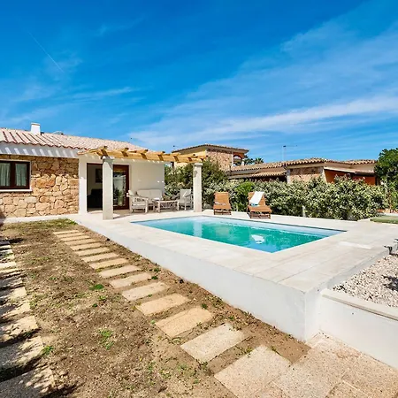 Villa With Private Pool In Just Few Minutes From La Cinta -